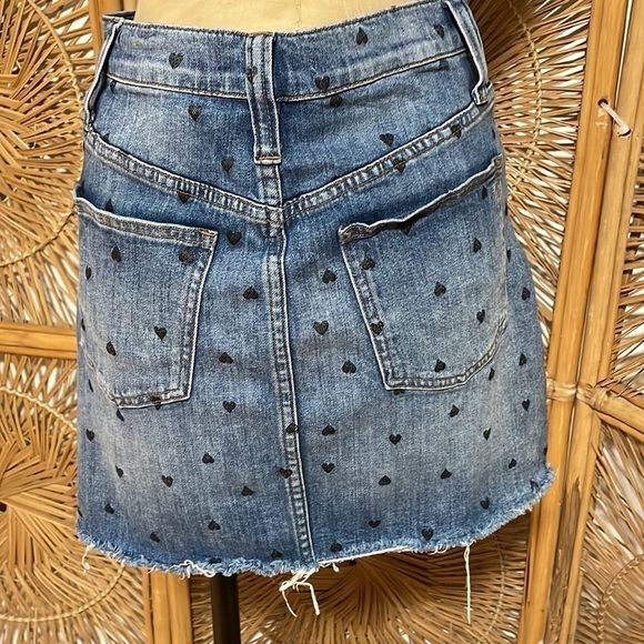 Madewell Jean Skirt Mini Black Heart Print Denim 26 Stretch Fray Blue - Picture 5 of 16